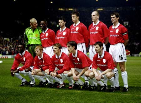 篮球卡在篮 篮球卡在篮